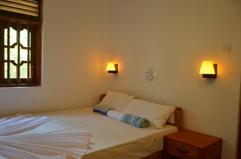 Yaye Guest House Тисамахарама Екстериор снимка
