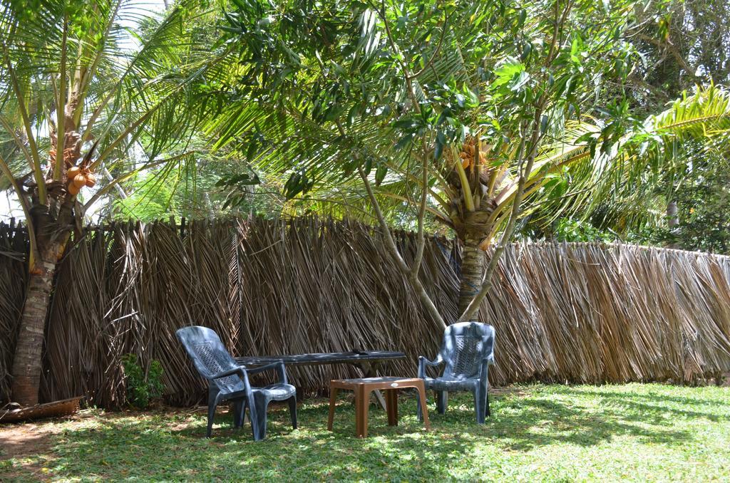 Yaye Guest House Тисамахарама Екстериор снимка